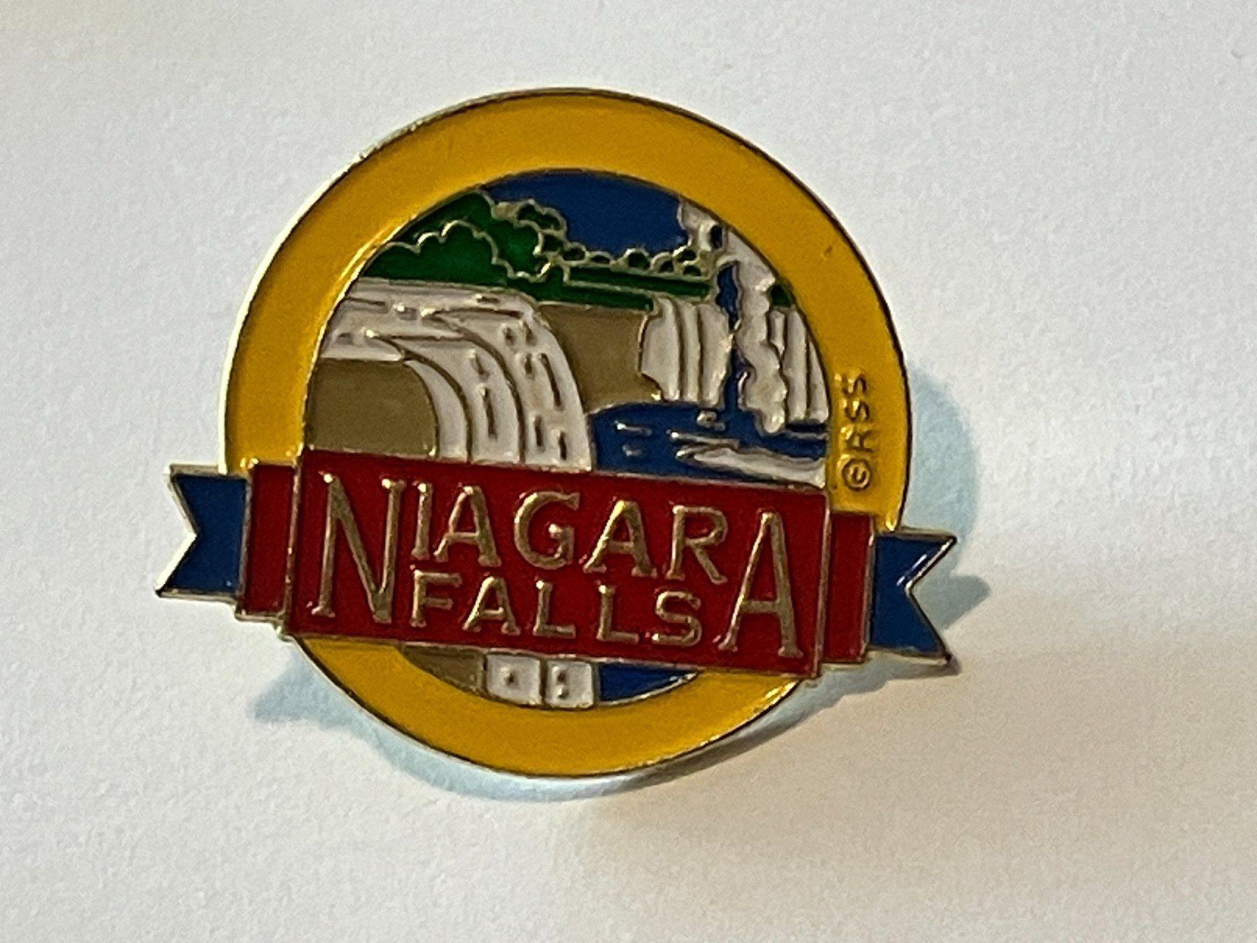 Placchette & Badge: 1 Pin Niagara Falls – Usato da Basel venduto da djwwpp