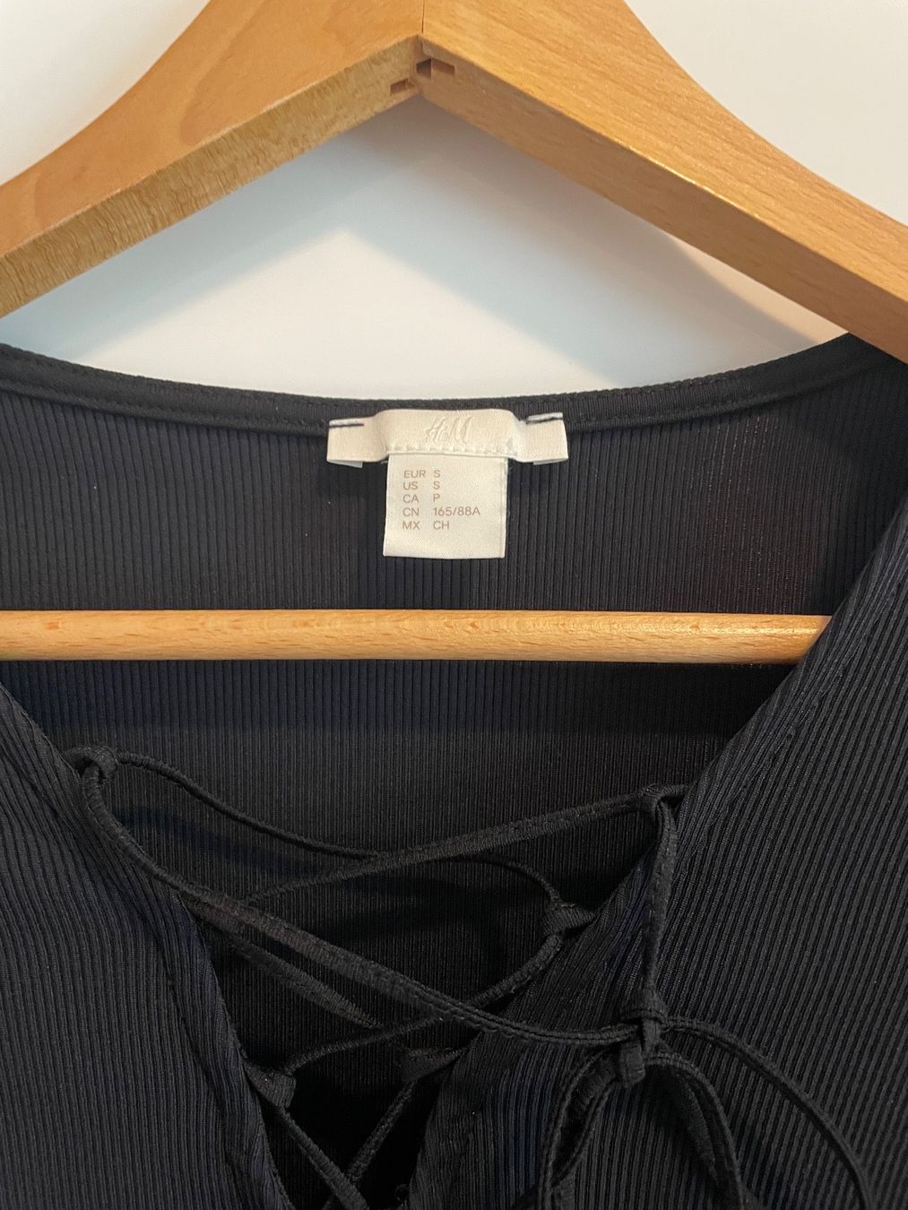H&M Top: Body noir H&M S – Nuovo (secondo la descrizione) da Pully venduto da kaba07 1
