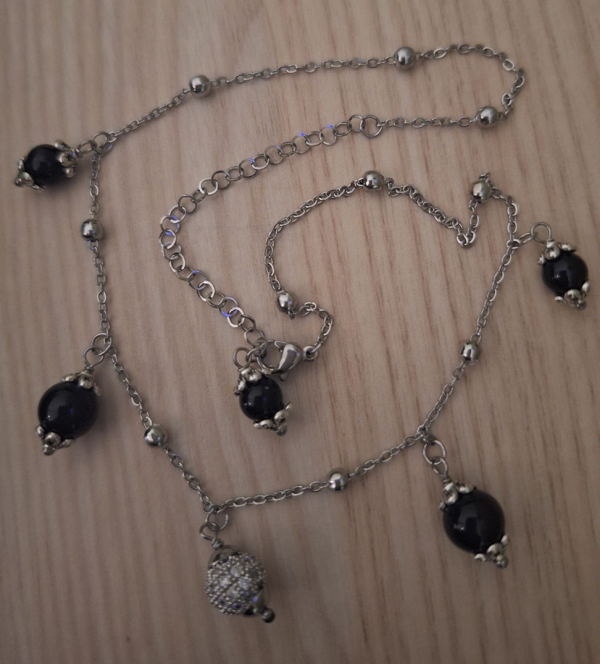 Catenine: Collier mit.Kugeln – Usato da Kerzers venduto da ExpressoTerreno