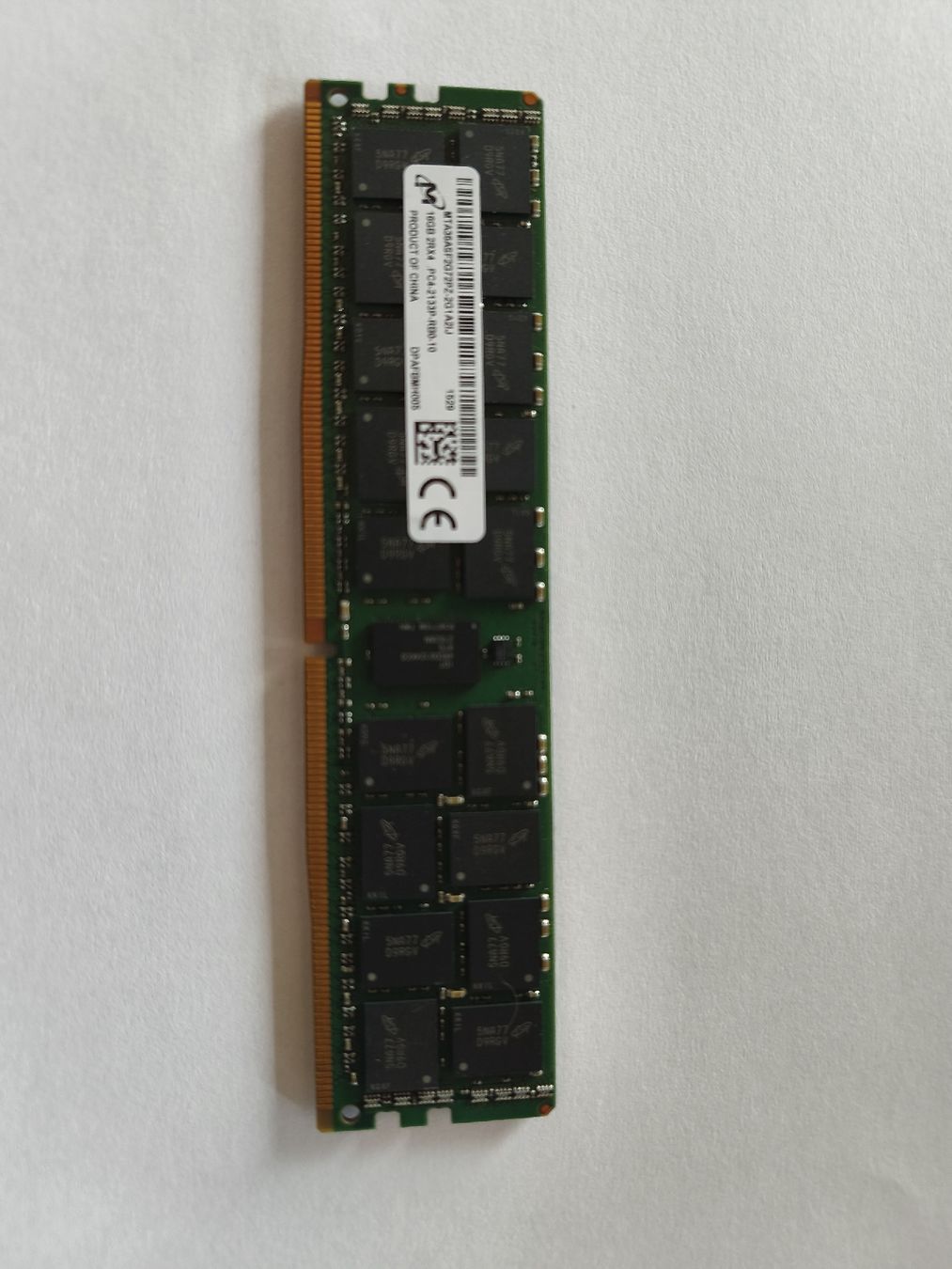 Memory / RAM:  Barrette de RAM Micron 16 Go DDR4 ECC – Gebraucht aus vionnaz von Bratschi-Shop