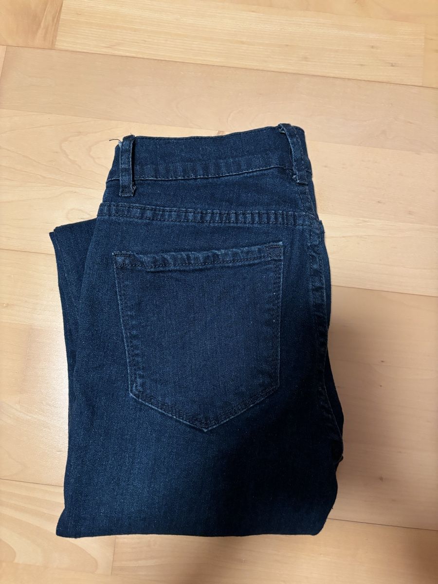 Jeans: Jeans 32 – Gebraucht aus Kesswil von Branca-01