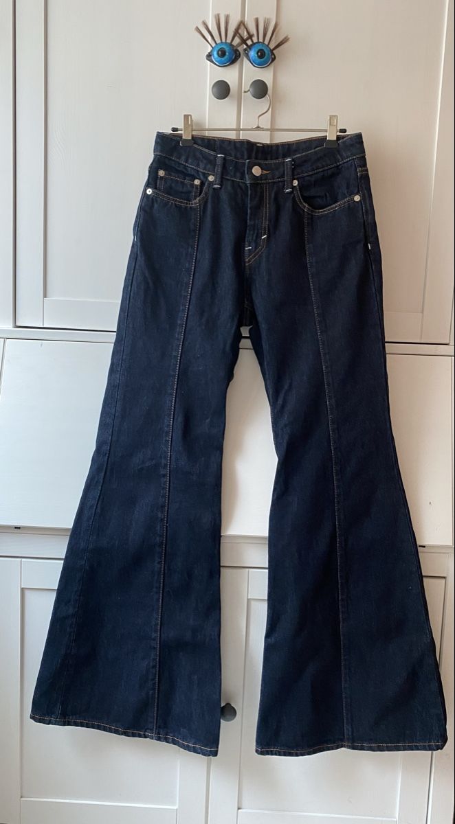 Weekday Jeans: WEEKDAY Schalgjeans new – Usato da zürich venduto da venezi