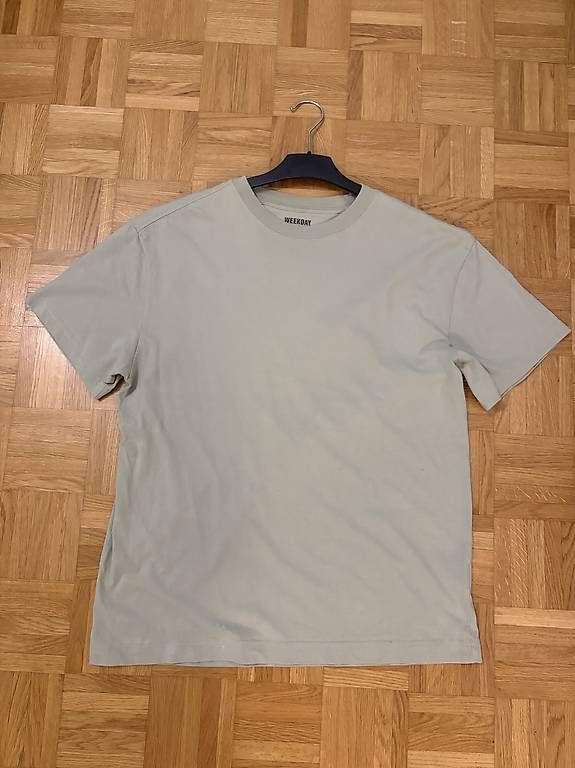 T-shirt: T-Shirt in Hellgrün – Usato da Schaffhausen venduto da jan_pzd5