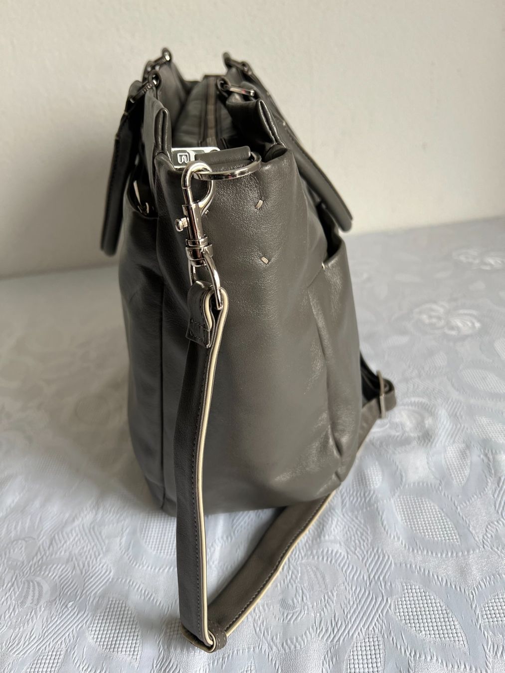 Bree Borse da donna: Orig. BREE Echtleder Hand oder Umhängetasche – Usato da Frauenfeld venduto da rey06 2