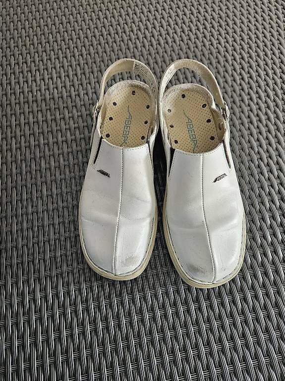 Scarpe da donna: Abeba Berufsschuhe / Pflegeschuhe Gr. 40  weiss – Usato da Zürich venduto da Elena231 2