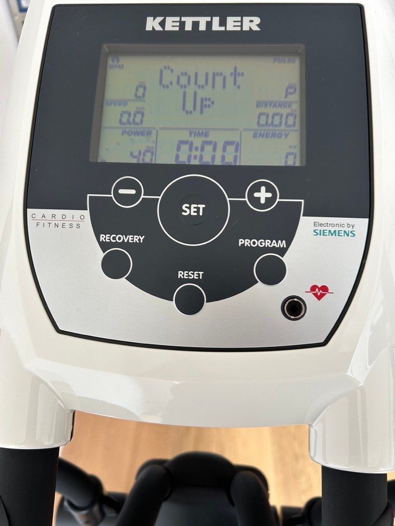 Kettler Vélos d'appartement: Crosstrainer Kettler Ergometer CTR3 – Neuf (Voir description) à Zürich par shopgirl02 2