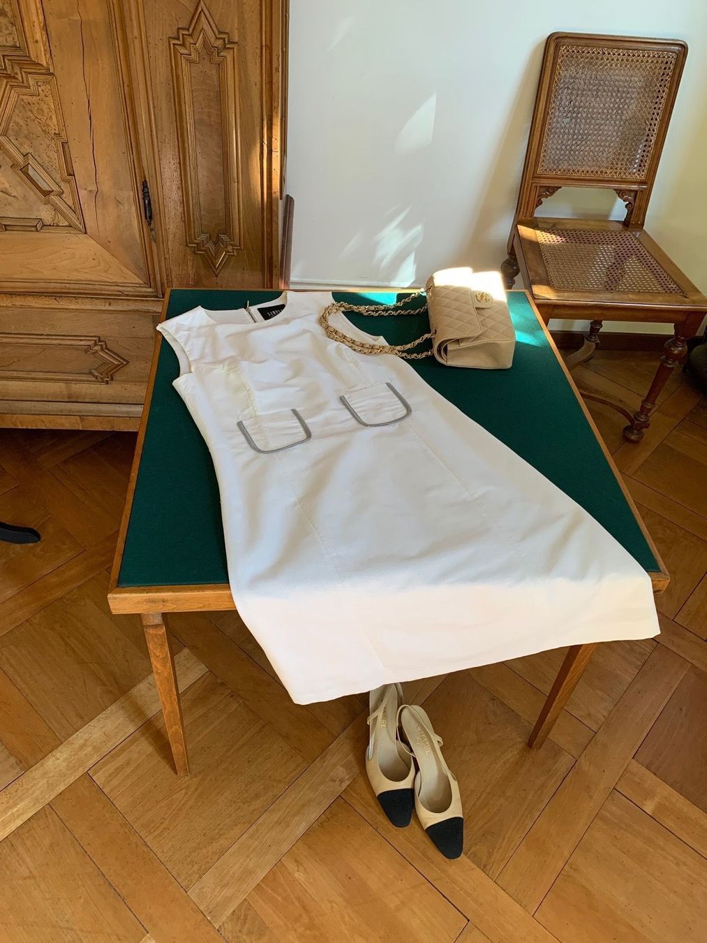 Kleider: SIMPLE Kleid "Little White"   Farbe: Weiß und Silber – Gebraucht aus Interlaken von Bona55 8