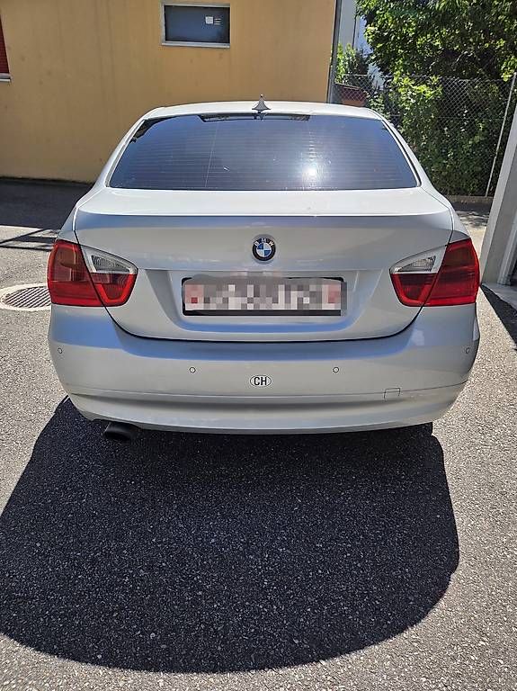 Autos: BMW 318D  – Gebraucht aus Martigny von mij_lr9p 4