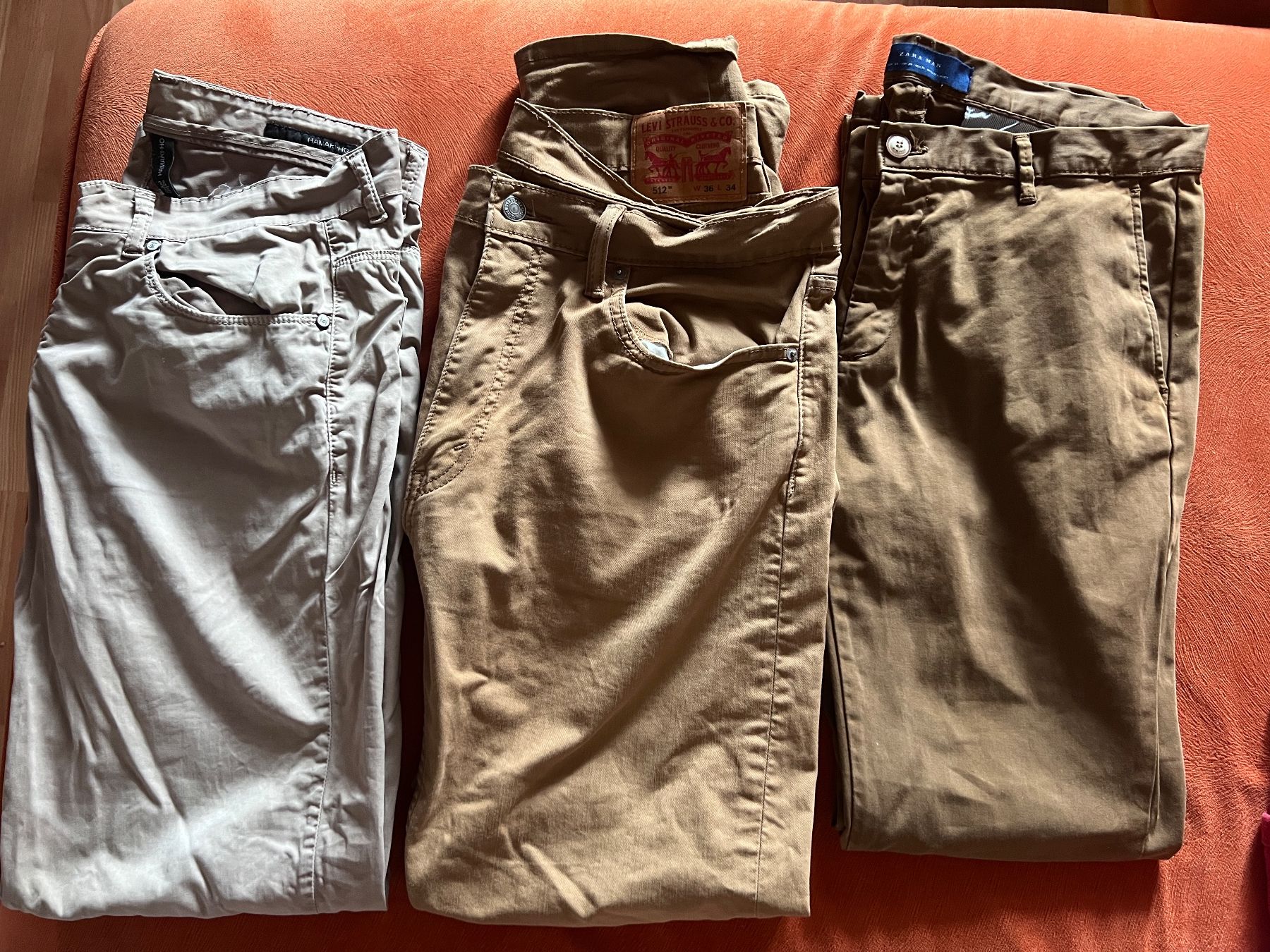 Pantaloni: 3 pantalons de marque - à débarrasser – Usato da Neuchâtel venduto da gab_f8dz