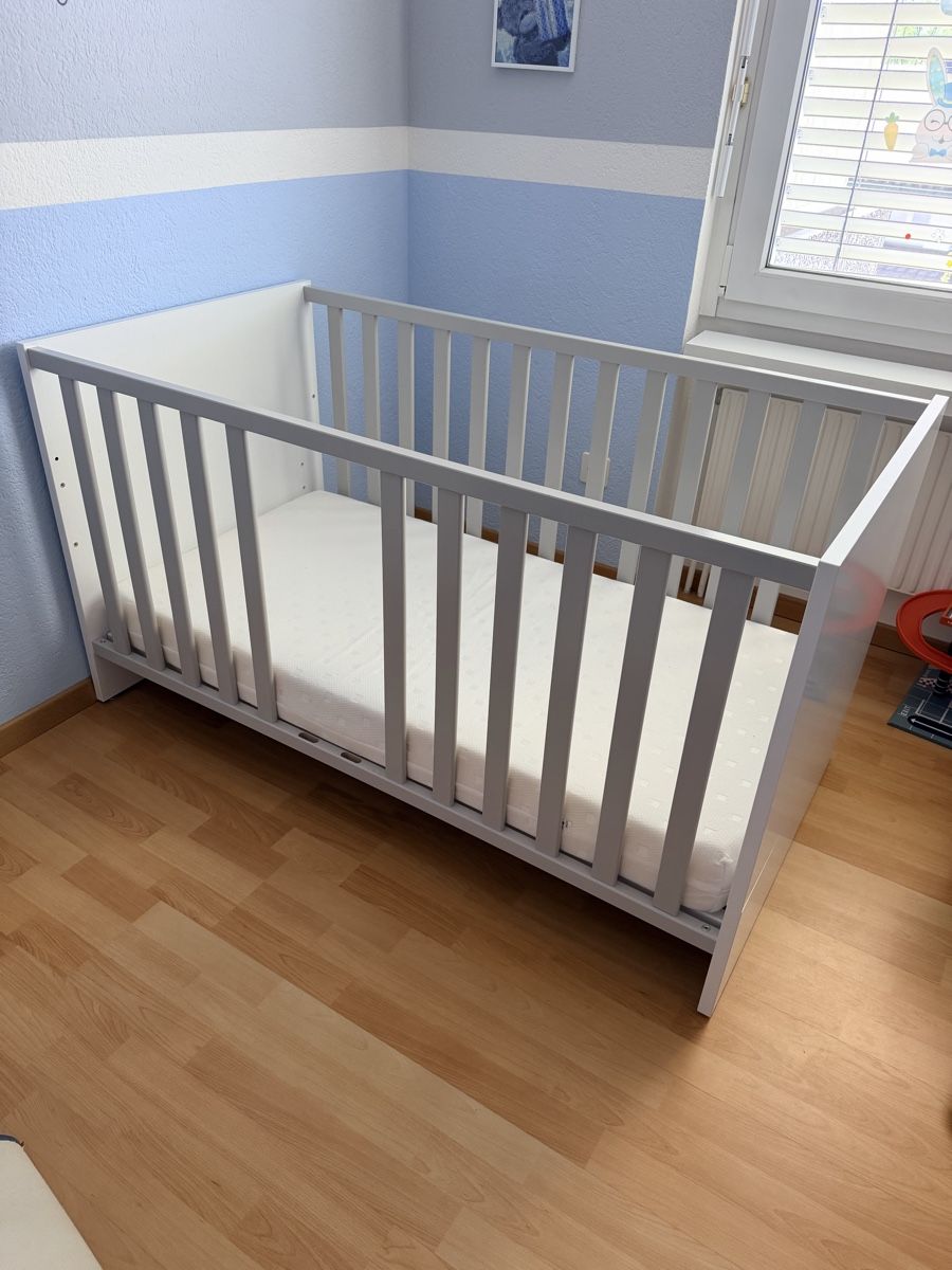 Letti: Babybett, Kinderbett inkl. Matratze – Usato da Meilen venduto da Carpi 2