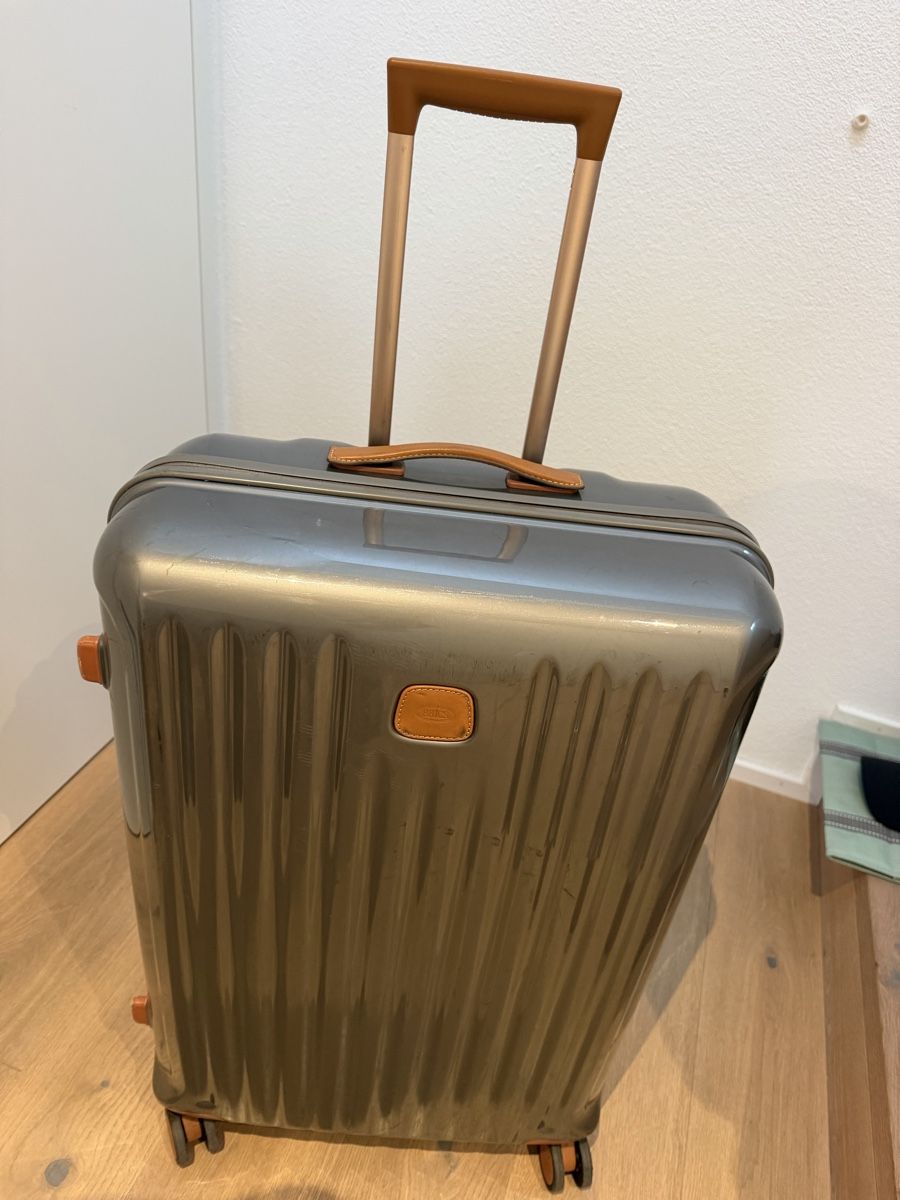 Reisekoffer: Koffer – Gebraucht aus Altwis von gabrieledodo