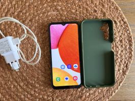 Samsung Galaxy A14 – Like New + Charger, Case, Screen Protec