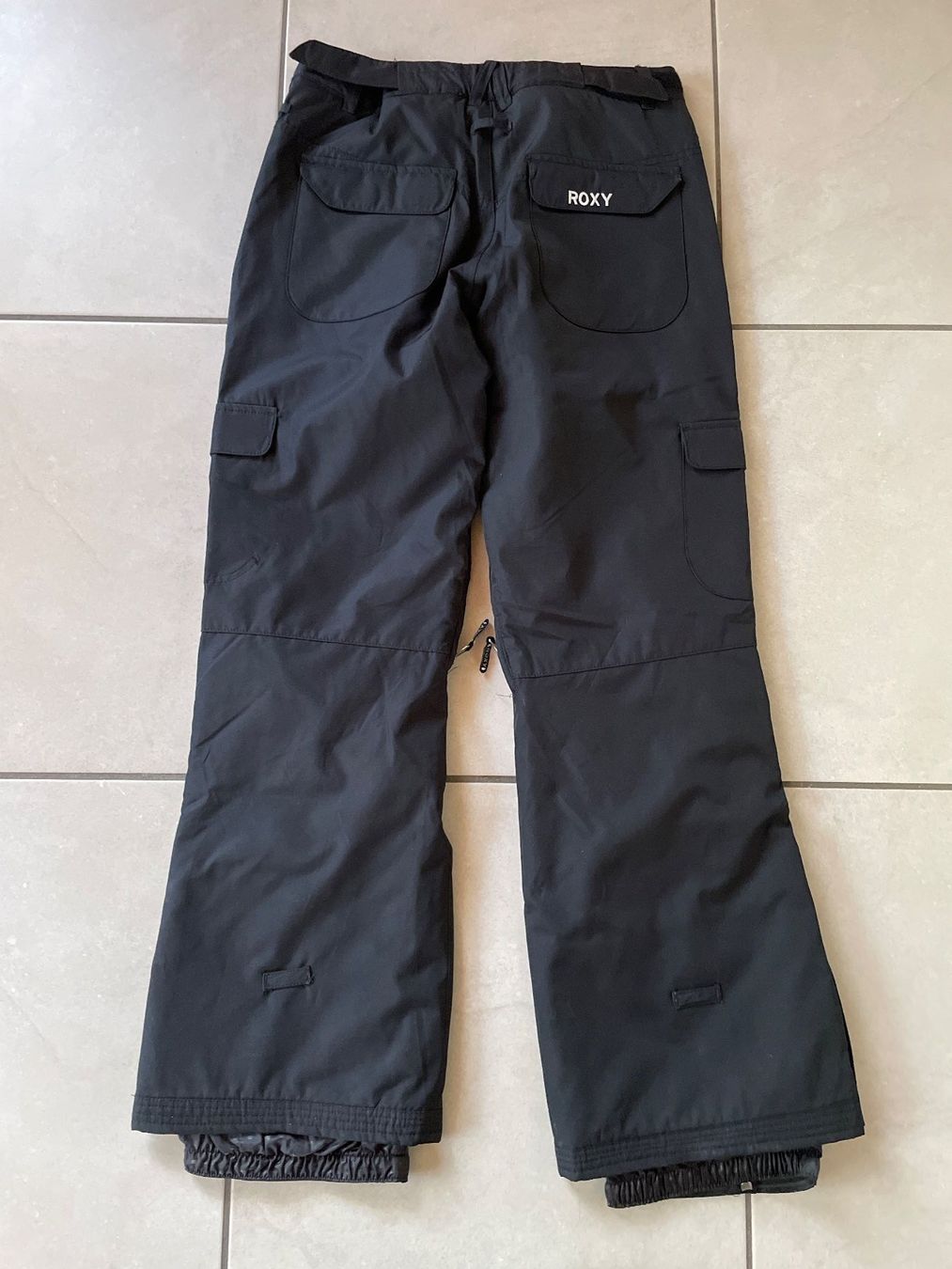 Roxy Pantaloni: Damen Skihose, von ROXY, Gr. M, schwarz – Usato da Cham venduto da 2eye 1