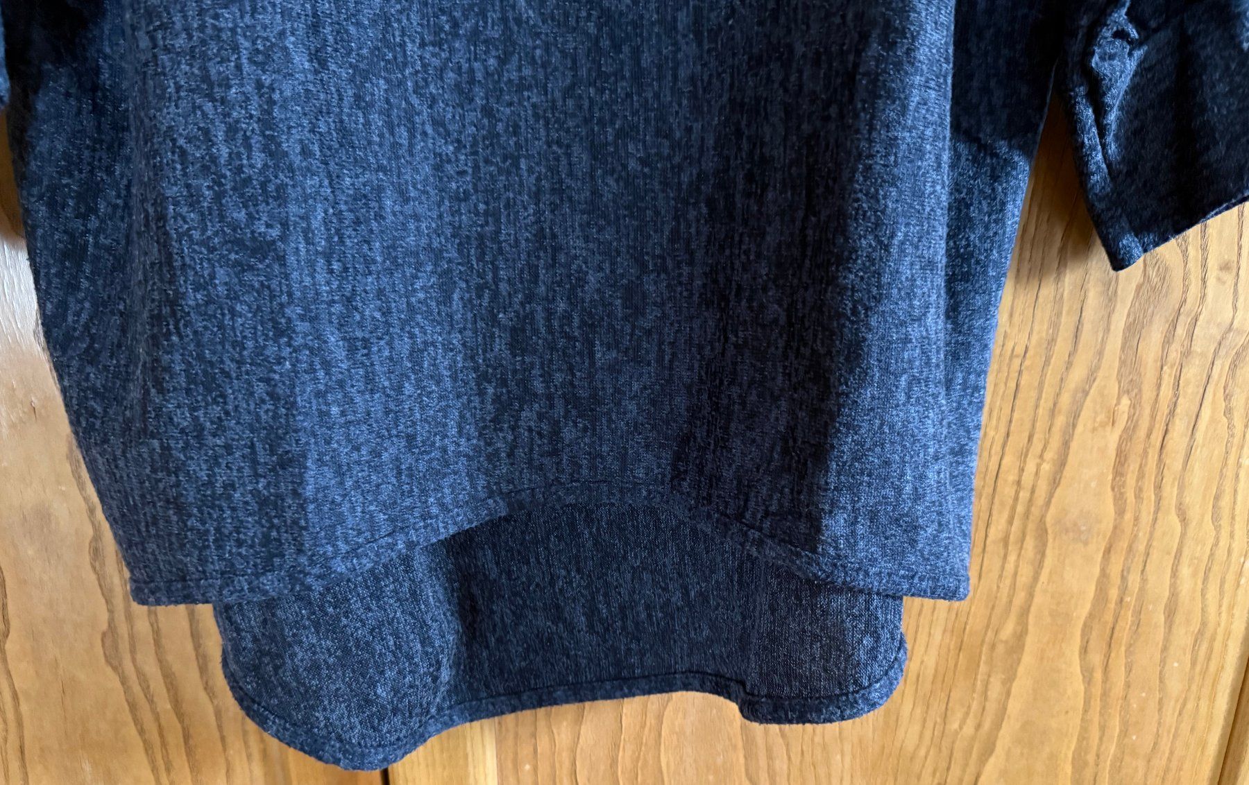 Pulls & Sweat-shirts: Pulli Today, grau-schwarz-blau – D'occasion à Zäziwil par kreative-ideen 4
