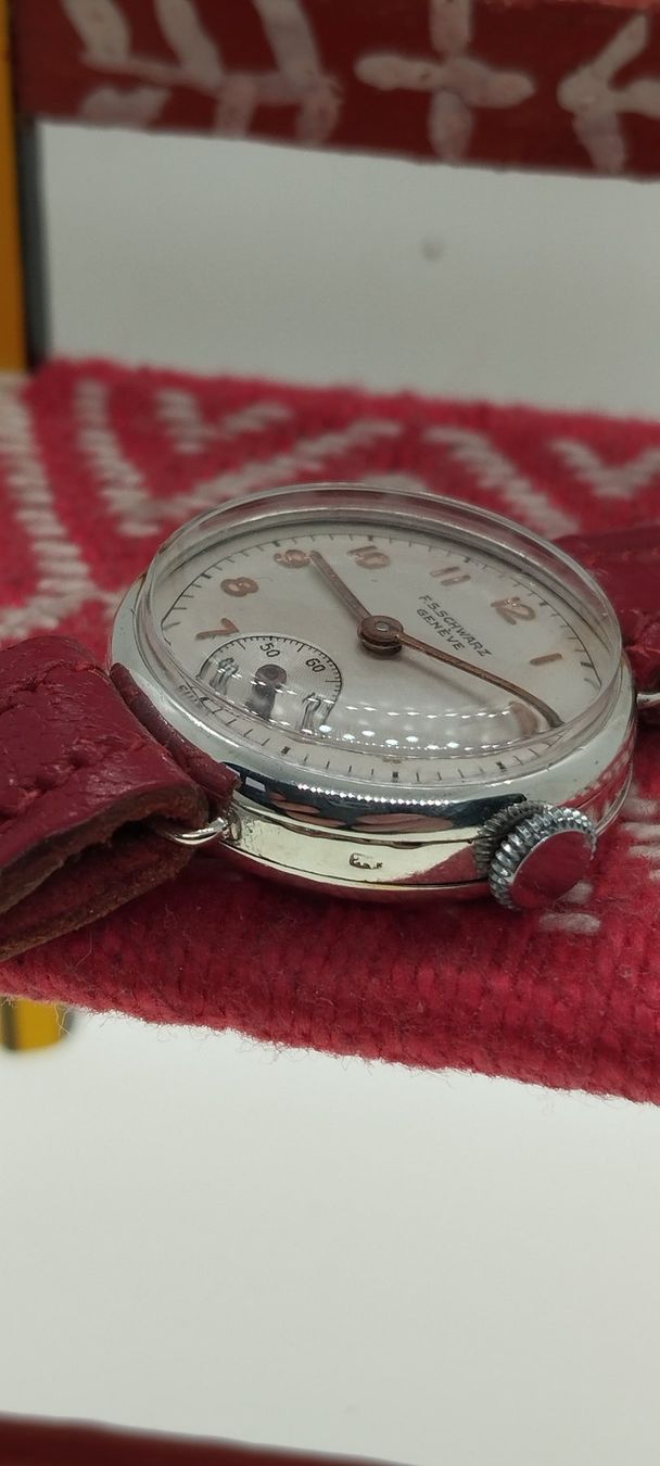 Orologi: Montre en argent Schwartz Genève – Usato da La Chaux-de-Fonds venduto da jac_9llg 5