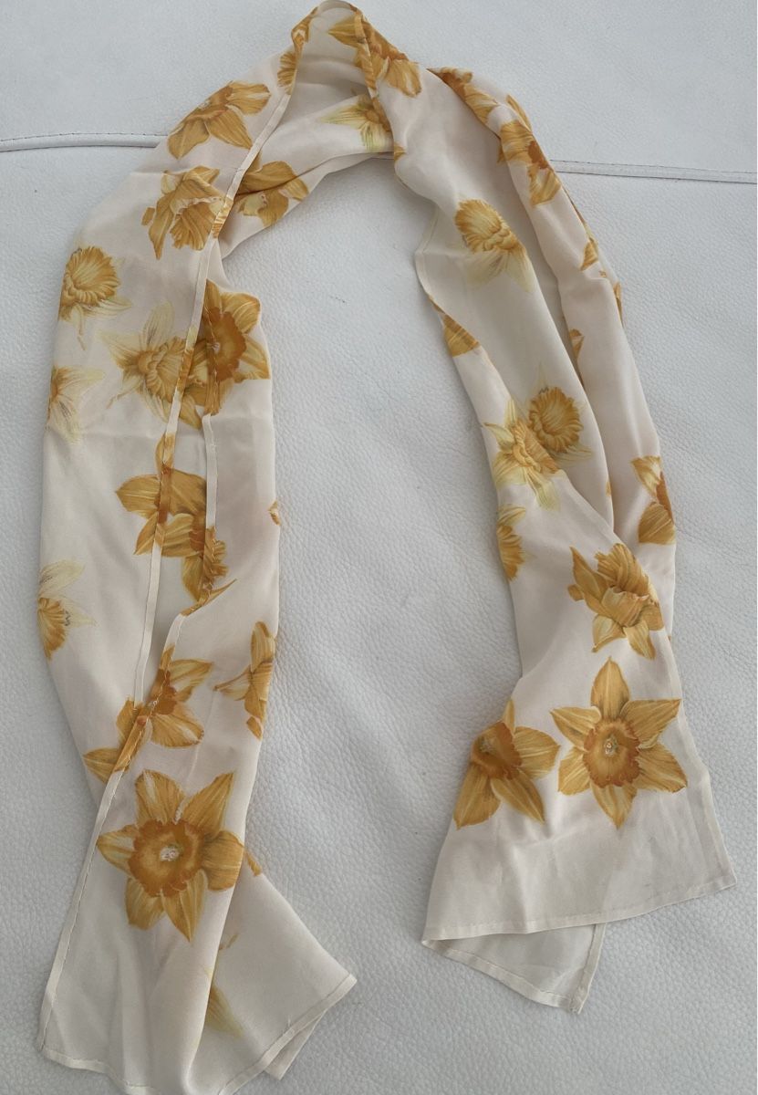 Foulard & Sciarpe: Seiden Schal 🌸 – Usato da Opfikon venduto da Luis144 2