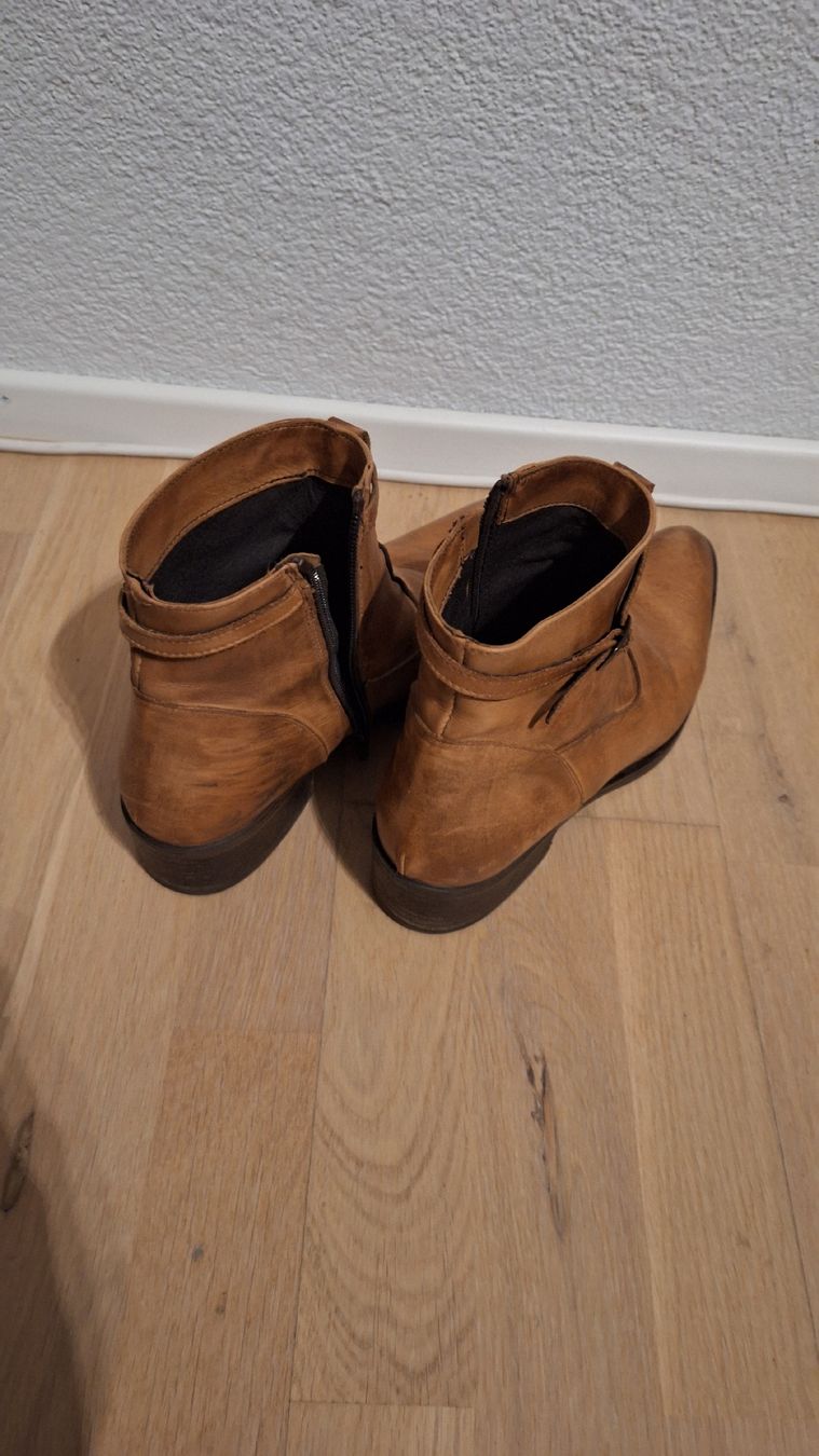 Scarpe da uomo: Lederstiefeletten Gr. 41, Braun – Usato da Thayngen venduto da Sela_ 3