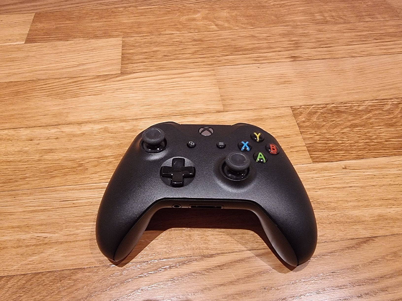 Microsoft Controller: XBOX CONTROLLER mit SPECIAL EDITION – Usato da Einsiedeln venduto da HabaschCH 4
