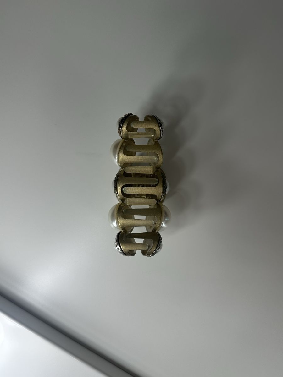 Accessori per capelli: Wunderschöne, grosse Haarklammer mit einem Defekt – Usato da Volketswil venduto da hal_65hj 1