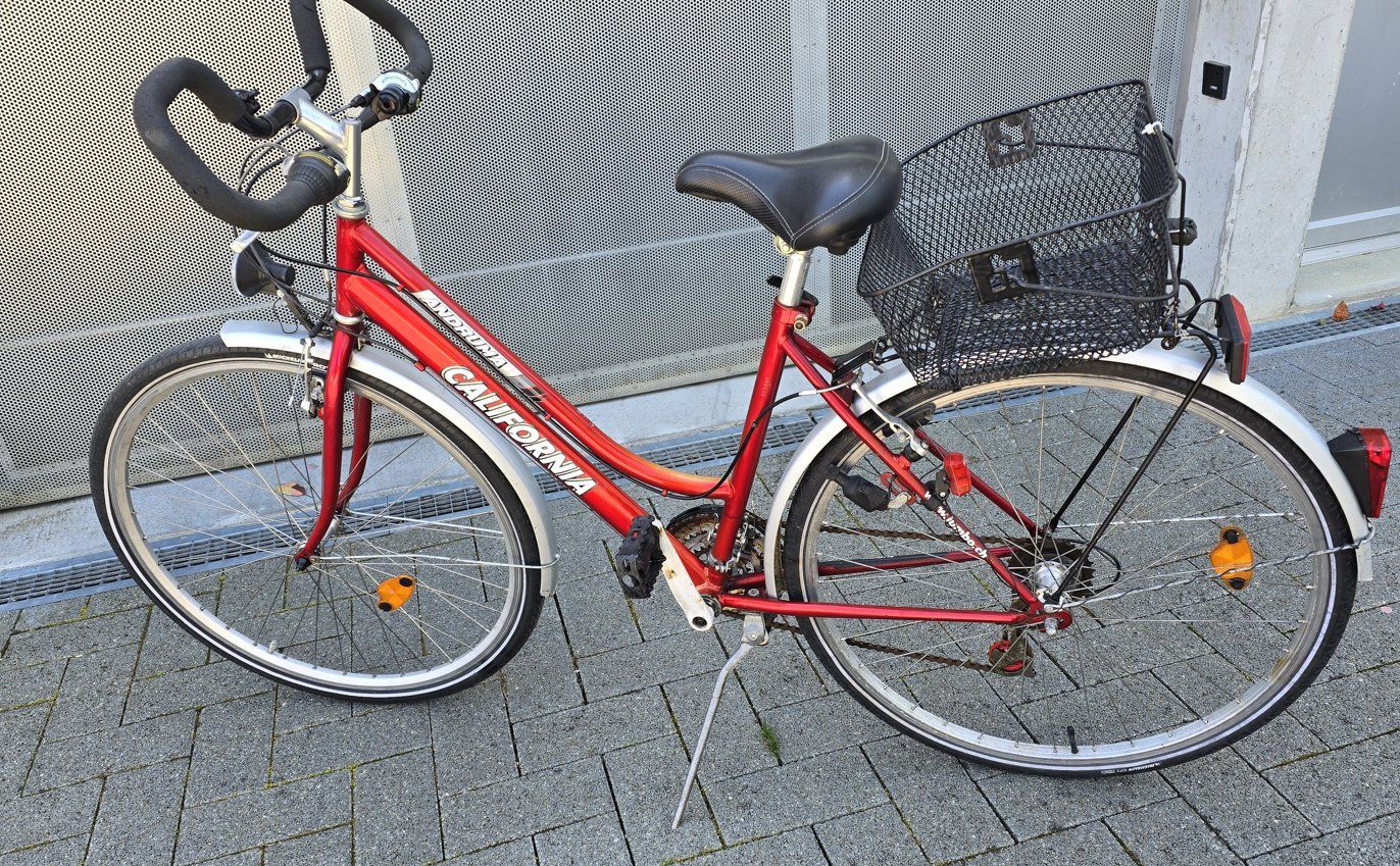 Velos: Damenfahrrad – Gebraucht aus Büren an der Aare von Krady
