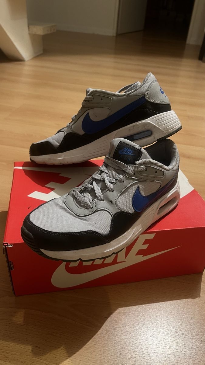 Nike Scarpe da uomo: Nike Air – Usato da Oberwil b. Zug venduto da jer_k6v2