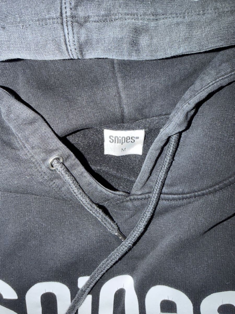 Zara Pulls et sweat-shirts: Zara, Snipes, Puma – D'occasion à Gattikon par Mariani3 3