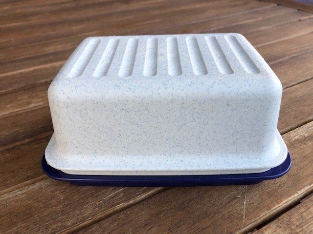 Plaque à Ravioles Tupperware Bleue – 300 Ml, Format Ovale, Occasion