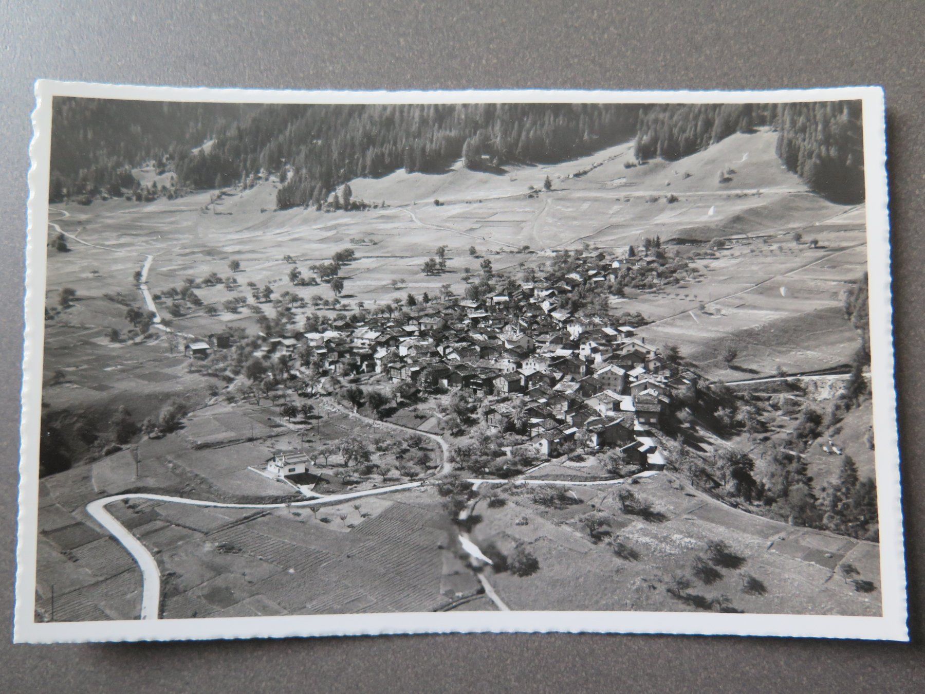 Cartoline postali: BRUSON - FLUGAUFNAHME – Usato da Wittenbach venduto da lipasal