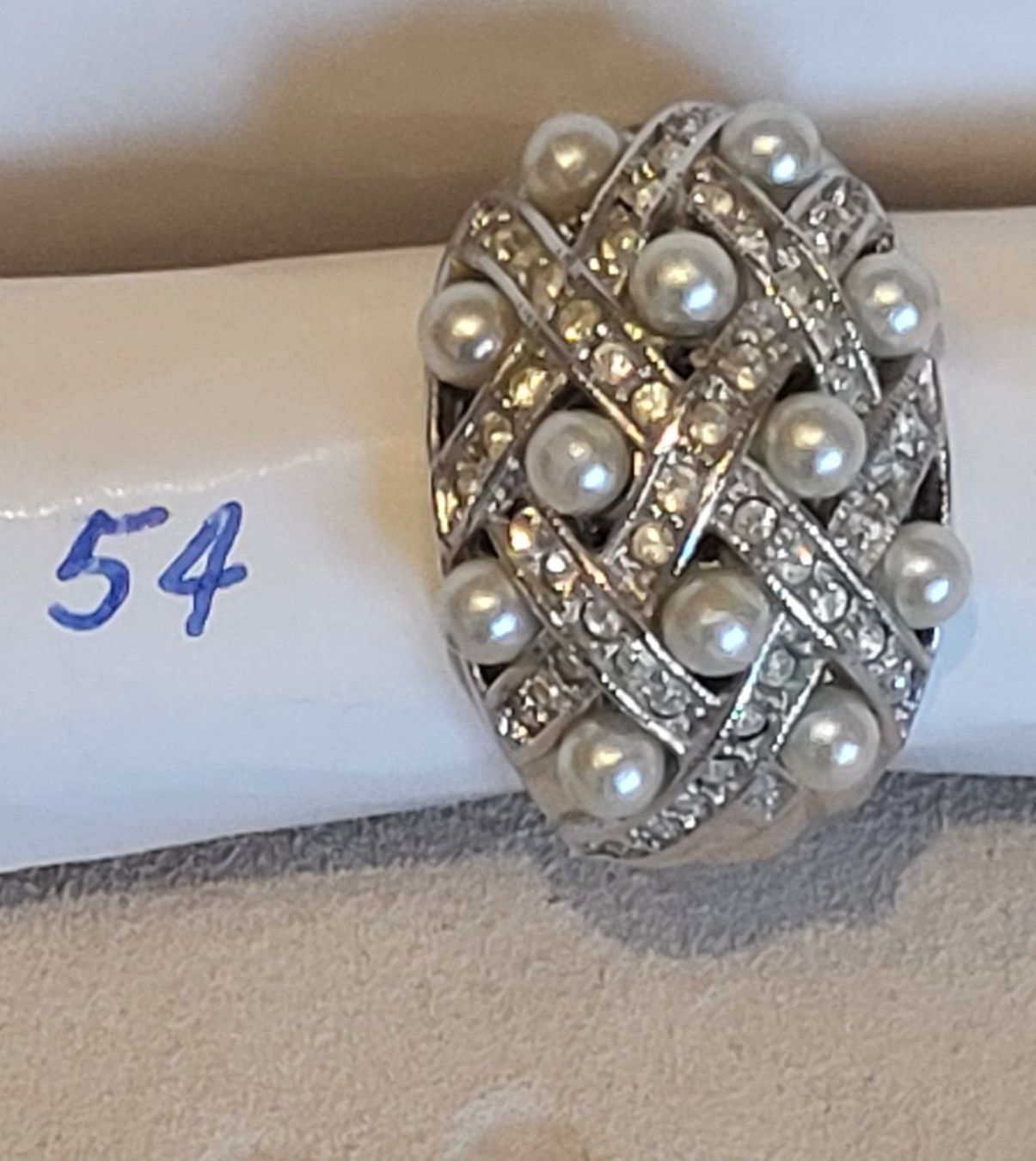 Ringe: Bague élégante argentée avec perles et strass, Taille 54 – Gebraucht aus Romont FR von Glonounou 1