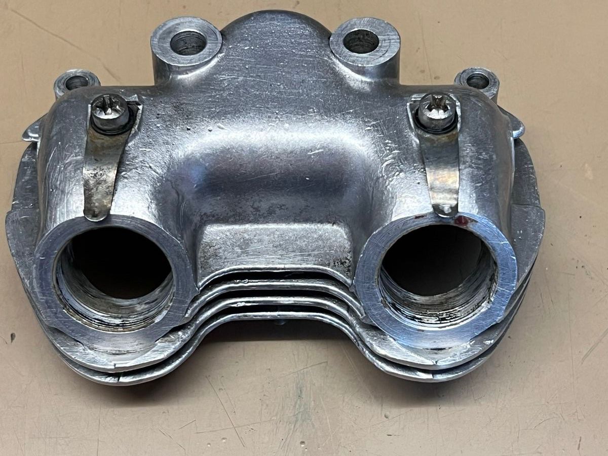 Triumph Tutti i ricambio per moto: Triumph Bonneville Oldtimer Ventildeckel 1 – Usato da Rickenbach / Sulz venduto da Alfisti156