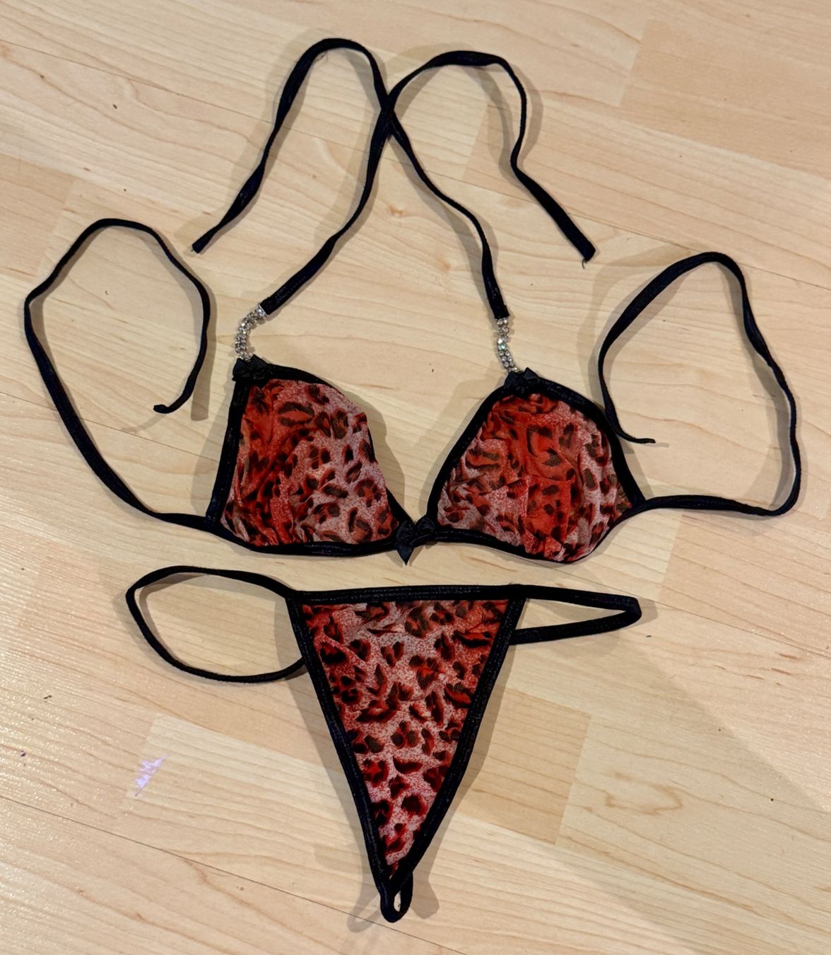 Altra biancheria intima: SEXY DESSOUS SET (2 PCS) "LEOPARD ROT" – Nuovo (secondo la descrizione) da Seuzach venduto da Inspektor99