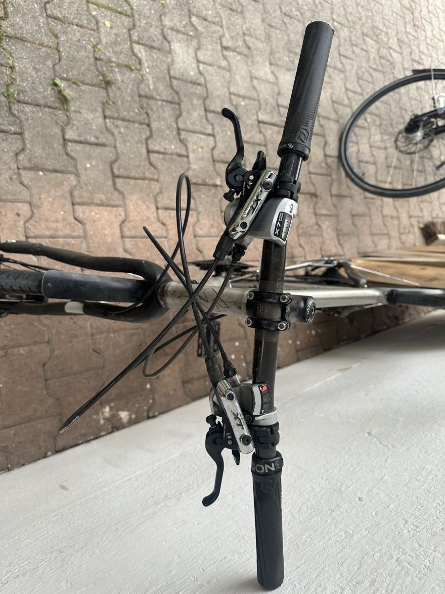 Specialized Velos: Specialized Sirrius Grösse M teil Carbon – Gebraucht aus Aeugst am Albis von redrobin 1
