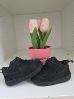 Schwarze Nike Kinderschuhe, Grösse 19.5, Top Zustand!