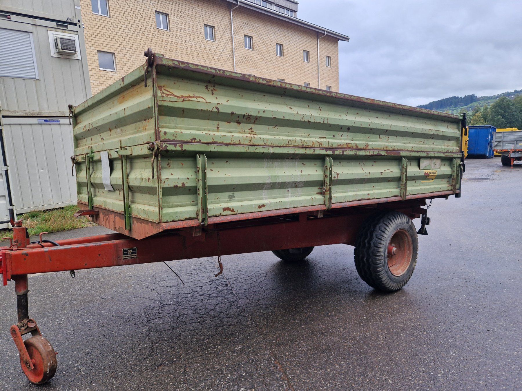 Camions-bennes: Kipper Neuhaus – D'occasion à Hochdorf par Honauer89