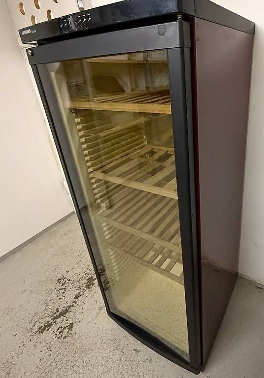 Frigoriferi: Weinkühlschrank Liebherr Vinidor – Usato da Lantsch/Lenz venduto da rub_k26k 4