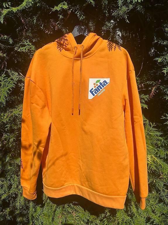 Maglioni & Felpe: Fanta Pullover mit Kapuze (M) – Usato da Zürich venduto da adr_n2f6