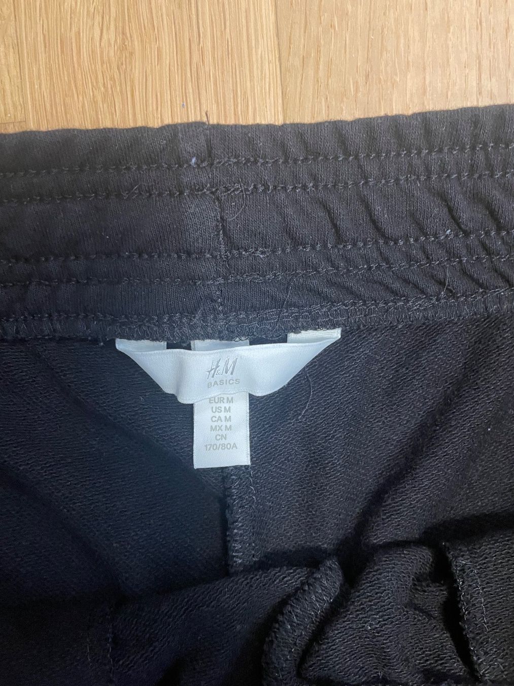 H&M Pantaloni: Shorts H&M – Nuovo (secondo la descrizione) da Bülach venduto da ter_6jf8 1