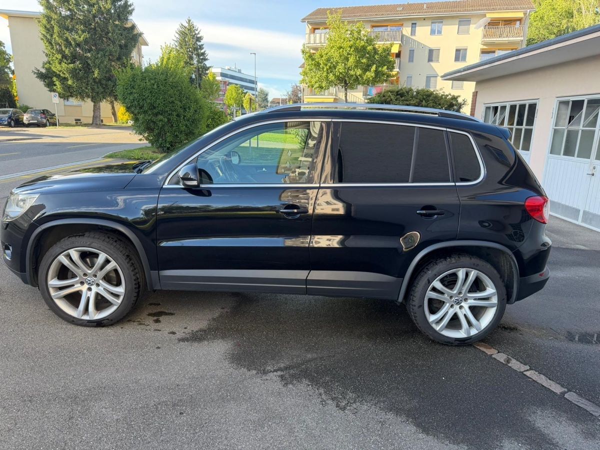 VW Automobili: Vw Tiguan 2.0 TSI  – Usato da Rüti ZH venduto da ES95 5