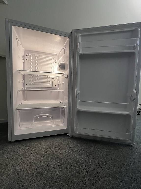 Frigoriferi: NOVAMATIC KS 089 Cooler – Usato da Unterägeri venduto da xiaomei 1