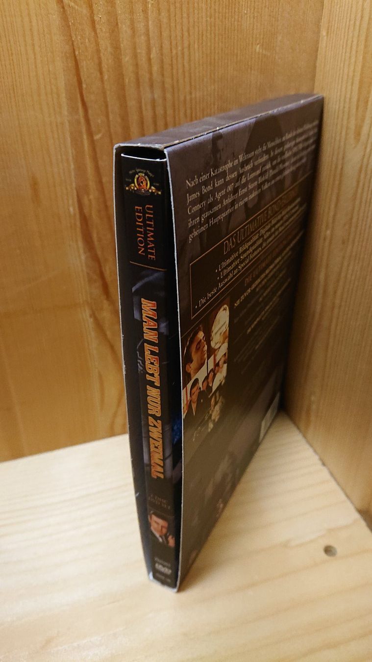 Tutti i DVDs: 007 MAN LEBT NUR EINMAL DVD Ultimate Edition – Usato da Wilderswil venduto da Exebub 3