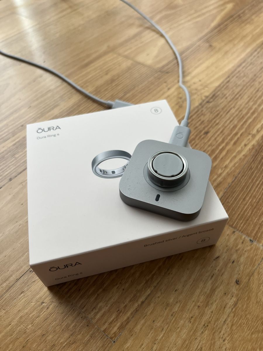 Oura Anelli: Oura Ring Gen 4, Grösse 8, Brushed Silver, Smart Ring – Usato da Winterthur venduto da mattianelio 1