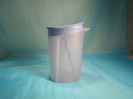 Tupperware, verschliessbare Kanne mit Ausguss, blau, 1L