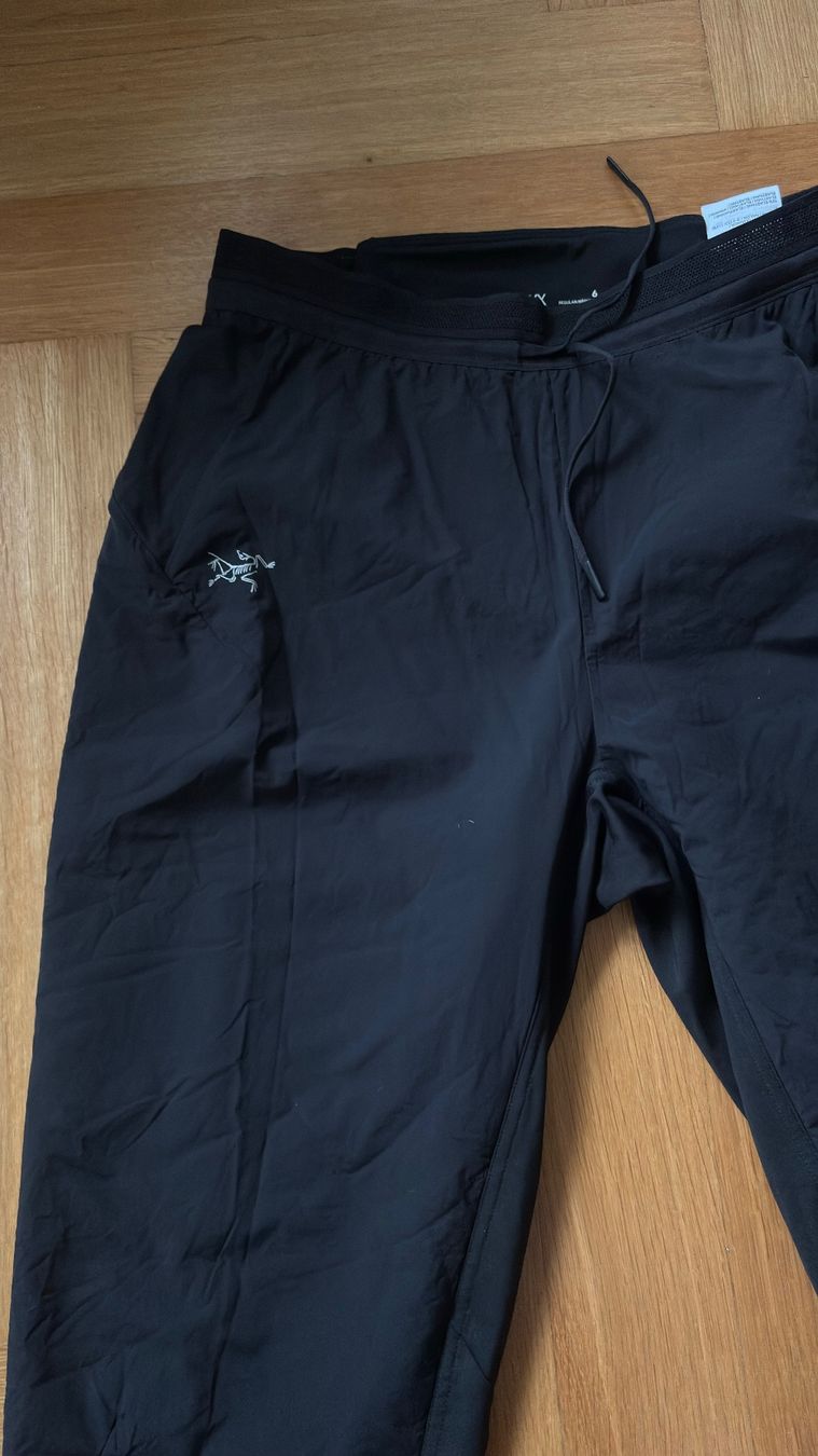 Arcteryx Hosen: Arc'teryx Winter Trail Pants – Neu (gemäss Beschreibung) aus Zürich von stwl 1