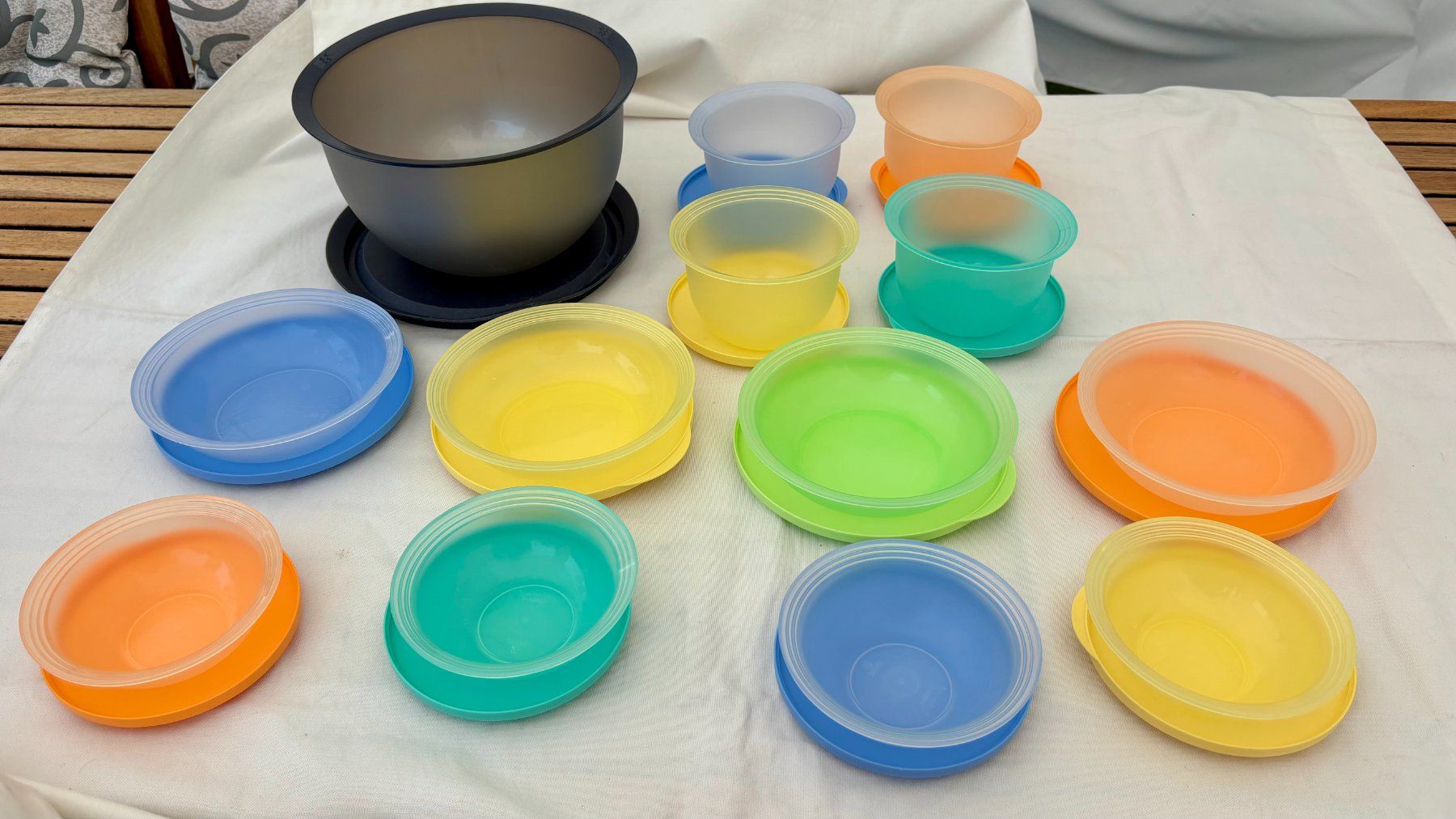 Tupperware Contenitori & Simili: Tupperware - AQUA LINE – Usato da Rheinfelden venduto da sabine0101 2