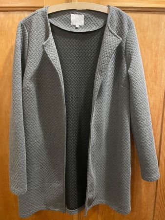Grauer VILA Cardigan, Gr. 38/40