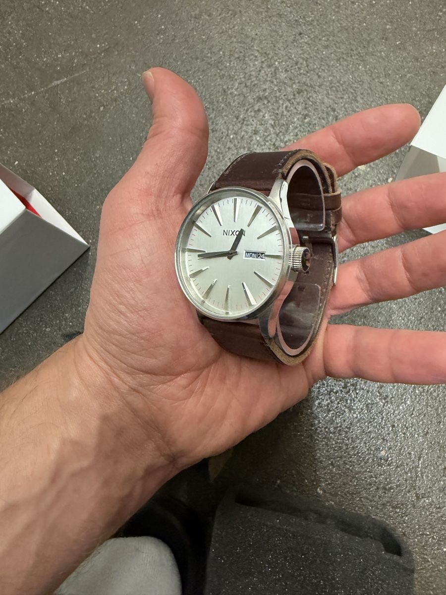 Nixon Orologi: Nixon Uhr – Usato da Luzern venduto da atlantis24