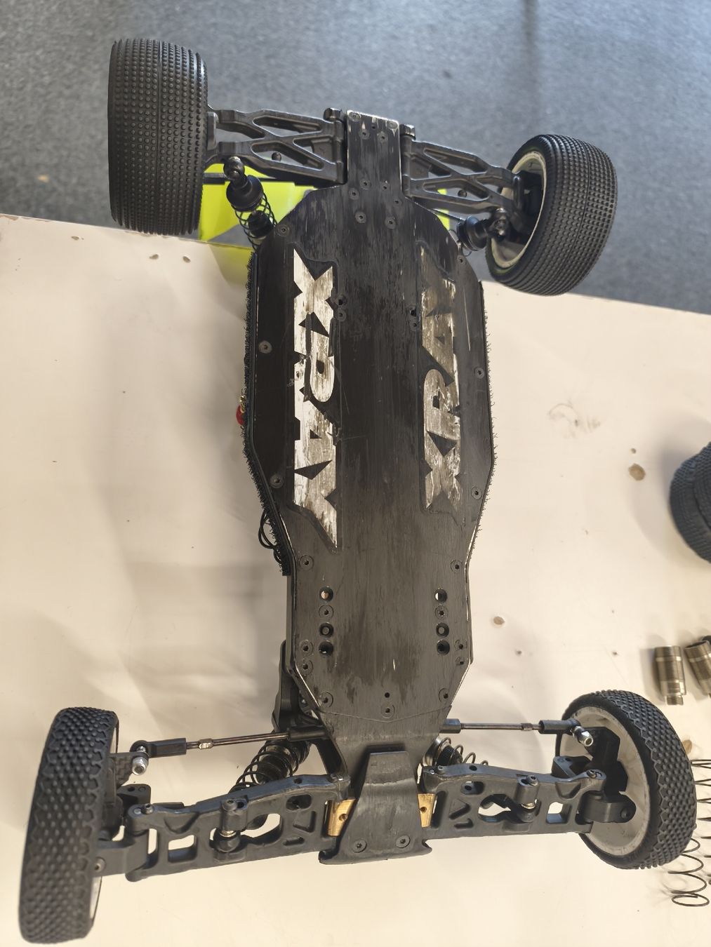 XRay RC Kits de montage: XRAY XB2 21 Carpet Buggy – D'occasion à Schweizersholz par Toni2000 7