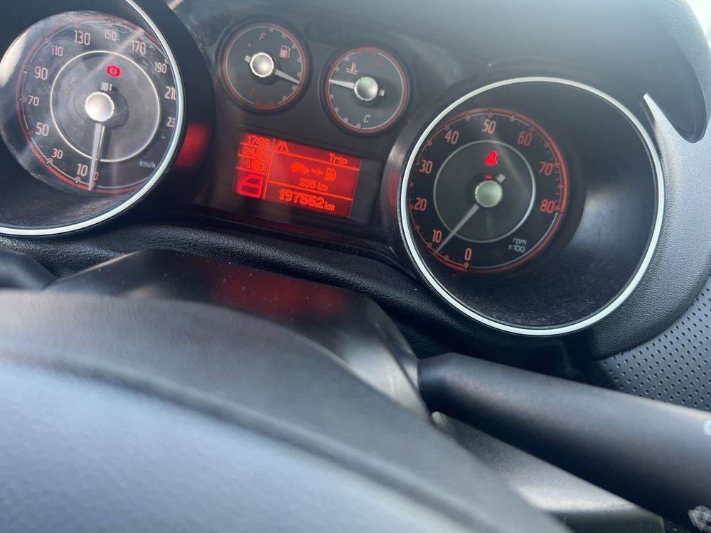 Fiat Automobili: Fiat Punto 1.4 TB Sport – Usato da flamatt venduto da MVMV 4