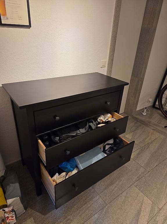 Cassettiere: Ikea Hemnes Kommode – Usato da Lenzburg venduto da sfeh