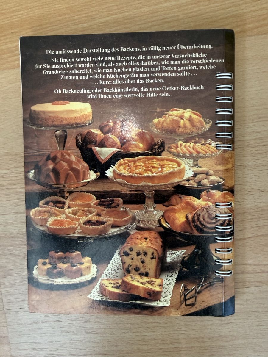 Libri: Dr. Oetker Backen macht Freude Kuchen – Usato da Grenchen venduto da Bastet007 2